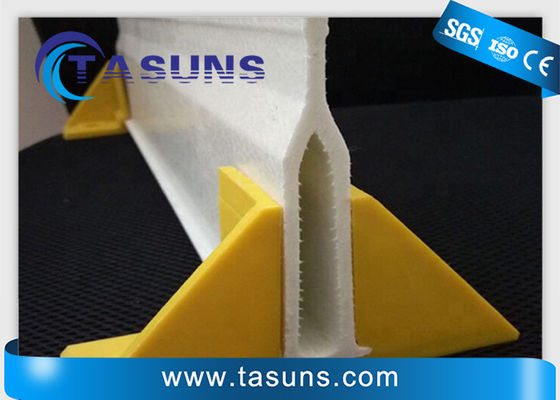 ποιότητας  Triangle Shaped Fiberglass Profile Pultruded Composite Beams For Truss Support εργοστάσιο